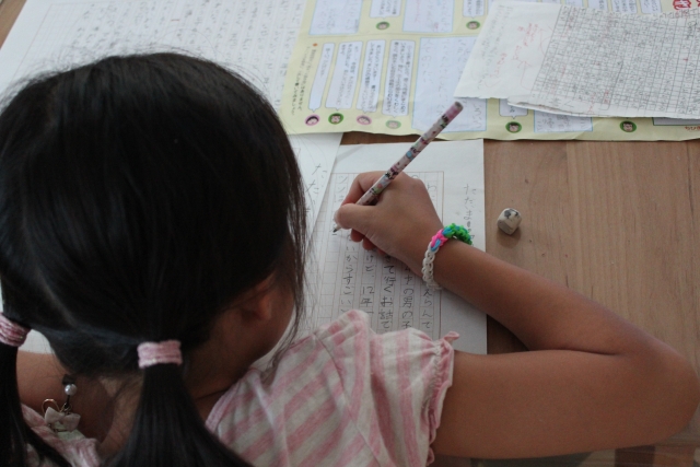 book-report-schoolchildren-1