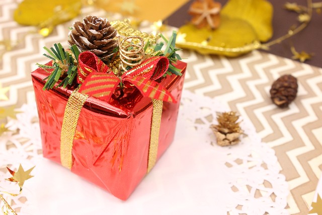 christmas-boyfriend-present-1